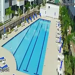 Apartamento Em Canasvieiras Mil E Seissentos Metros Da Praia, 5 Carteirinhas Simultaneas De Picina, Ar Condicionado Nos Quartos, Uma Vaga De Garagem E Nao Aceita Animais