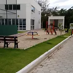 Apartamento Em Canasvieiras Mil E Seissentos Metros Da Praia, 5 Carteirinhas Simultaneas De Picina, Ar Condicionado Nos Quartos, Uma Vaga De Garagem E Nao Aceita Animais